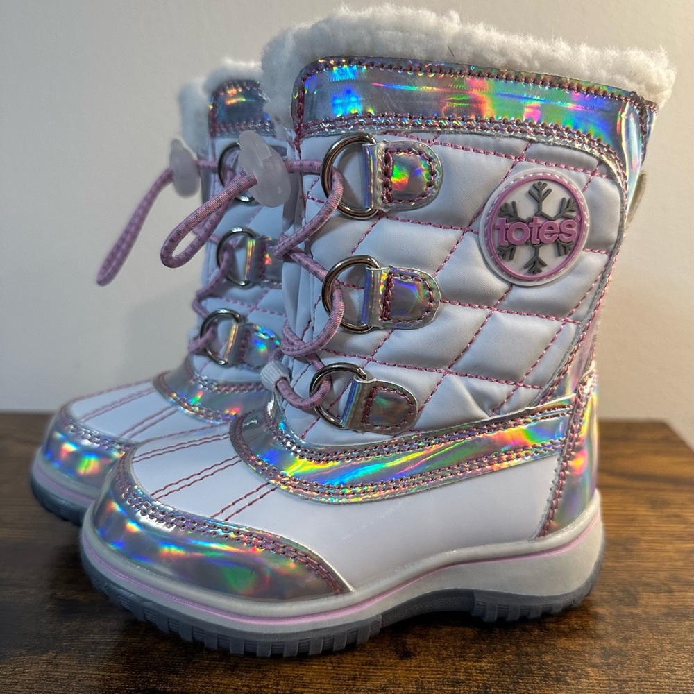 Totes Toddler Girls Ernie White/Silver Insulated Winter Boots NWT Variou…